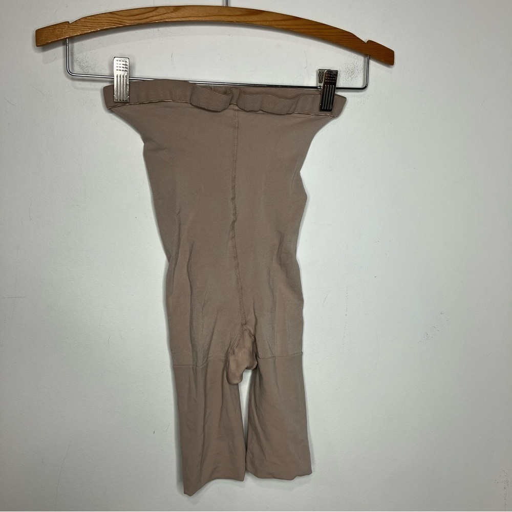 Spanx original shaper shapewear shorts size D‎